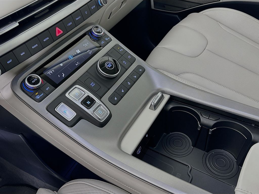 Thumbnail: 2025 Hyundai Palisade - 17