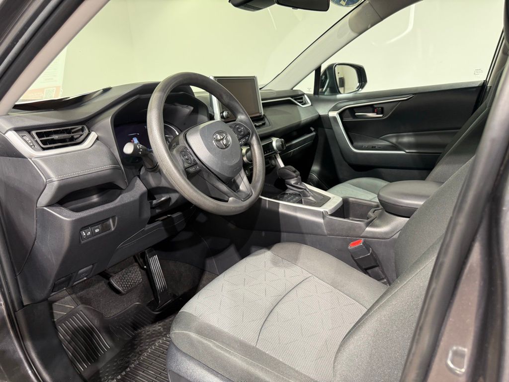 Thumbnail: 2024 Toyota RAV4 - 18