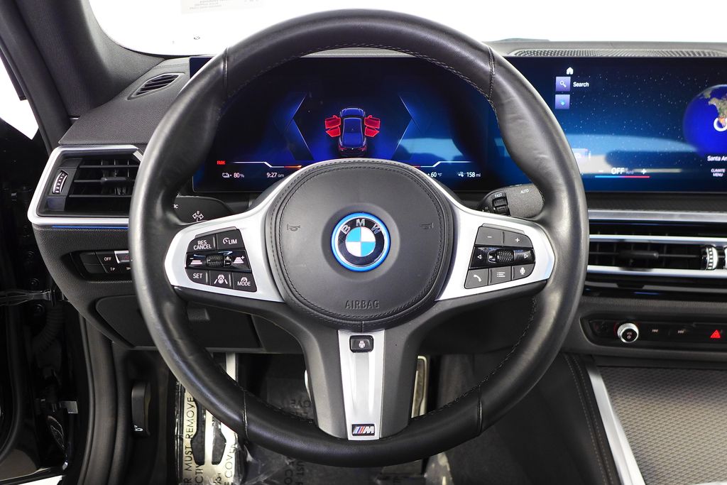 Thumbnail: 2022 BMW i4 - 27