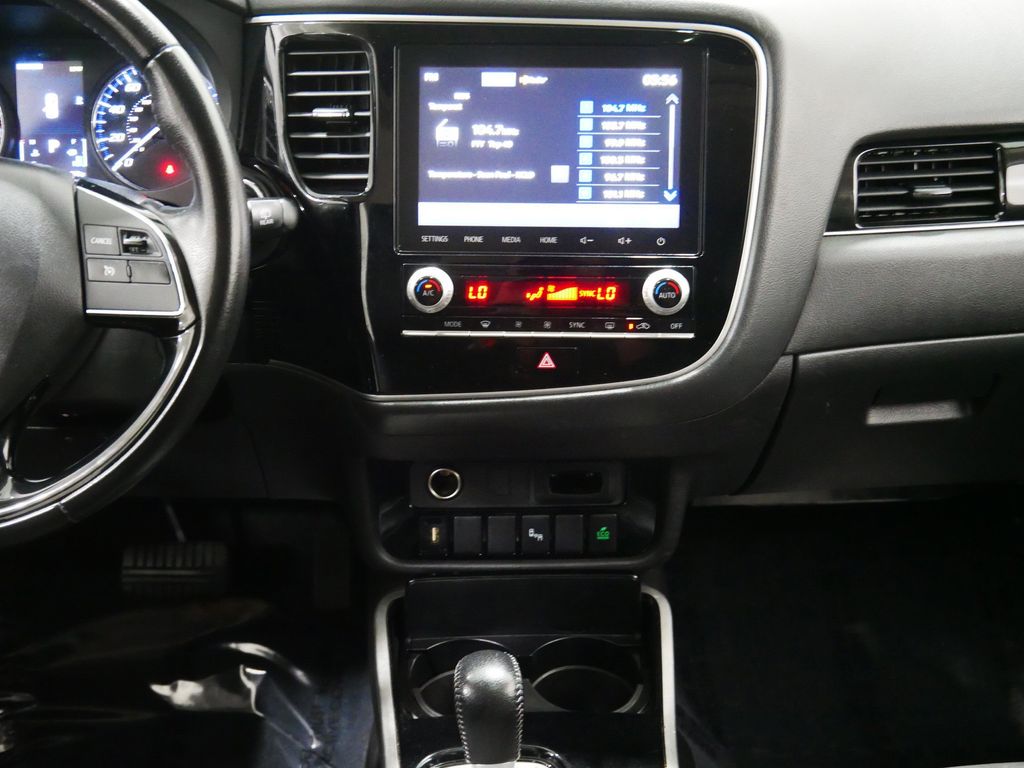 Used 2020 Mitsubishi Outlander SUV