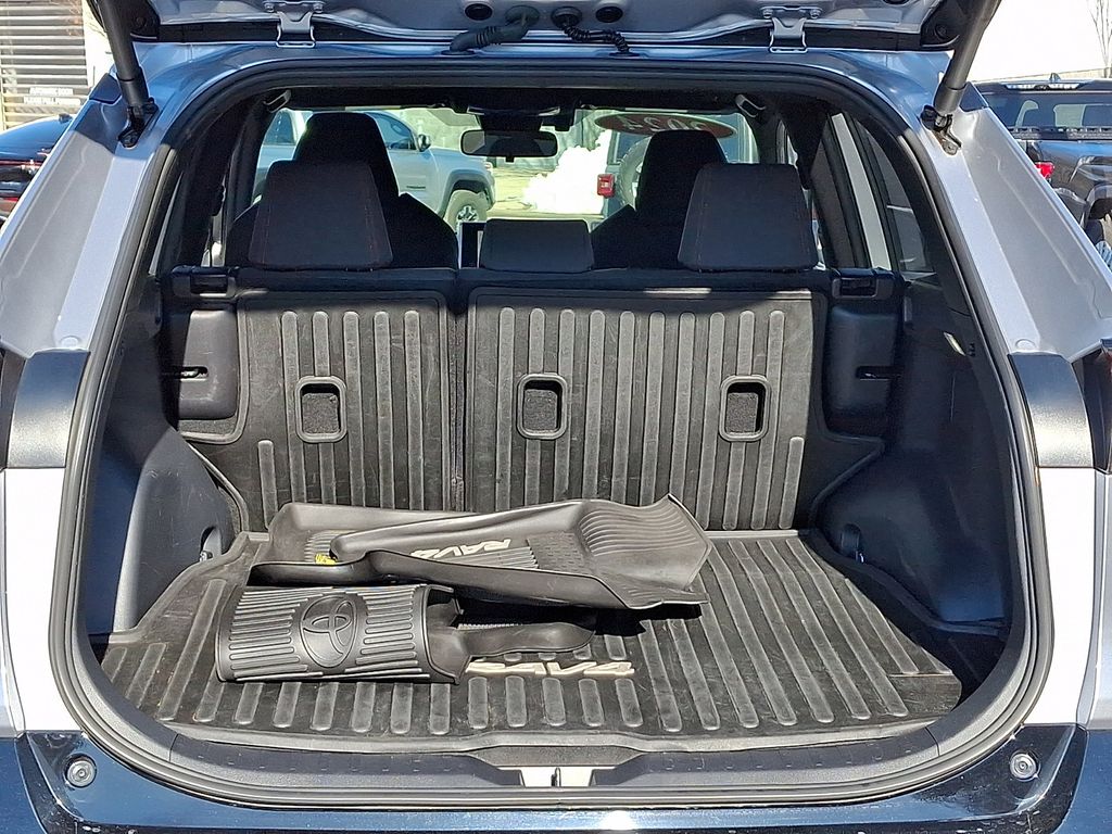 Thumbnail: 2024 Toyota RAV4 - 28