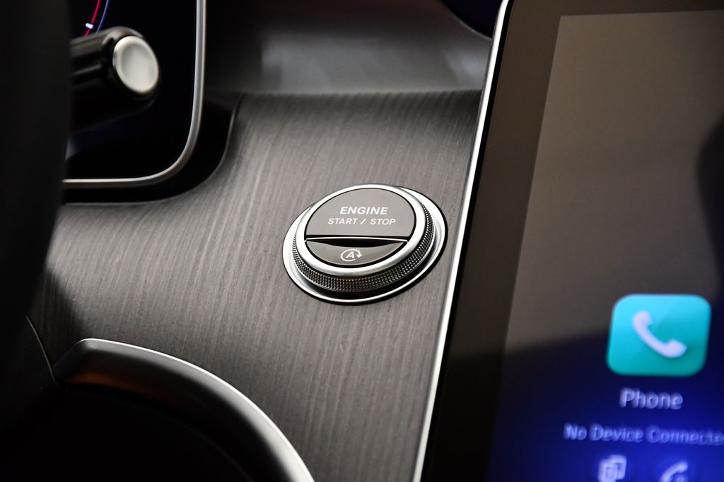 Thumbnail: 2025 Mercedes-Benz C-Class - 25