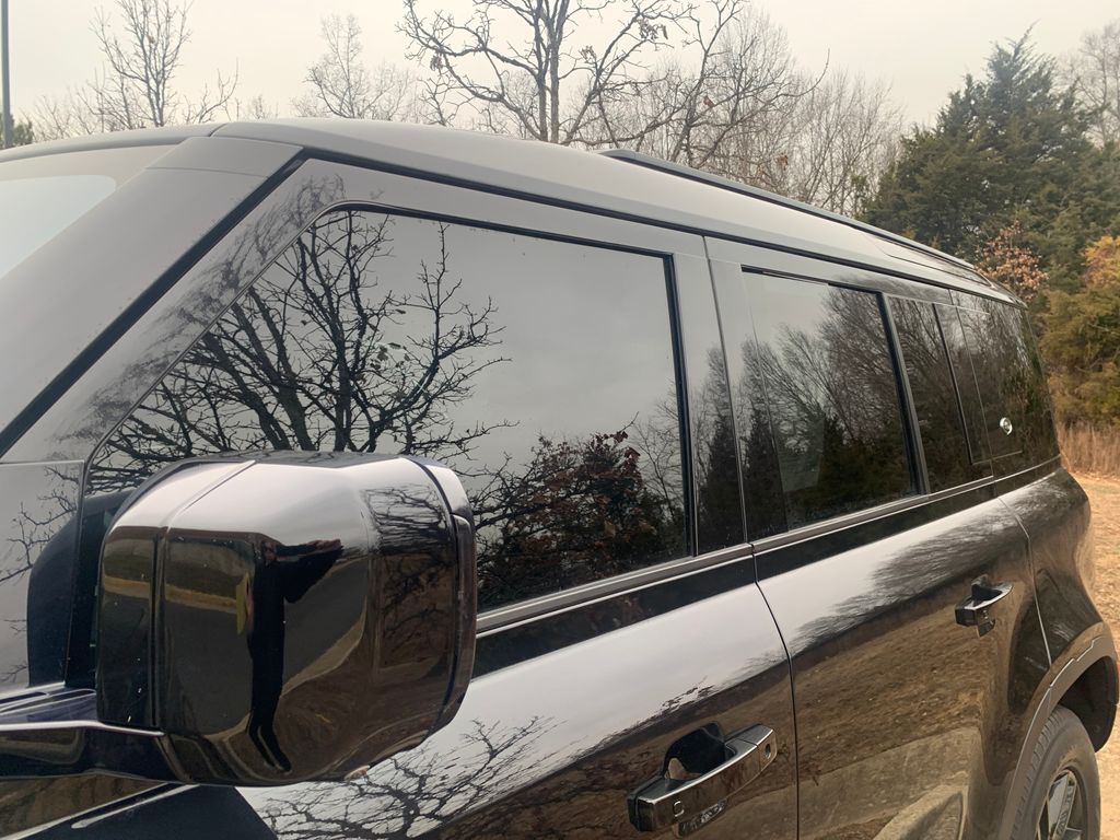 Thumbnail: 2021 Land Rover Defender - 9