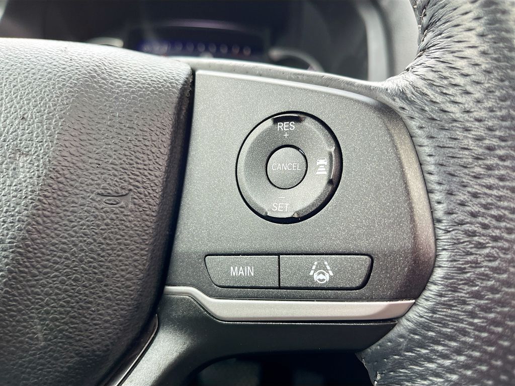Used 2024 White Honda EX-L image 35