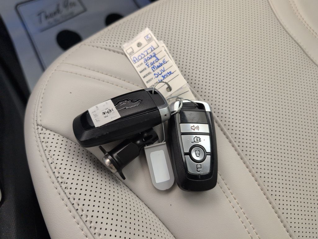 2022 White Metallic Ford Mustang Mach-E Premium AWD SUV