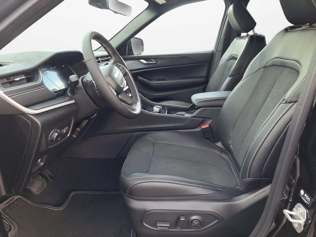 New Car 2025 Jeep Grand Cherokee  Altitude X For Sale Under $40,000 In Austin, Texas