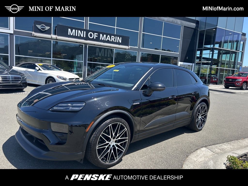 Thumbnail: 2025 Porsche Macan - 1