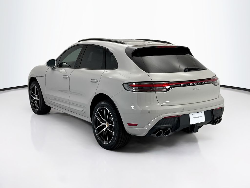 Thumbnail: 2026 Porsche Macan - 3