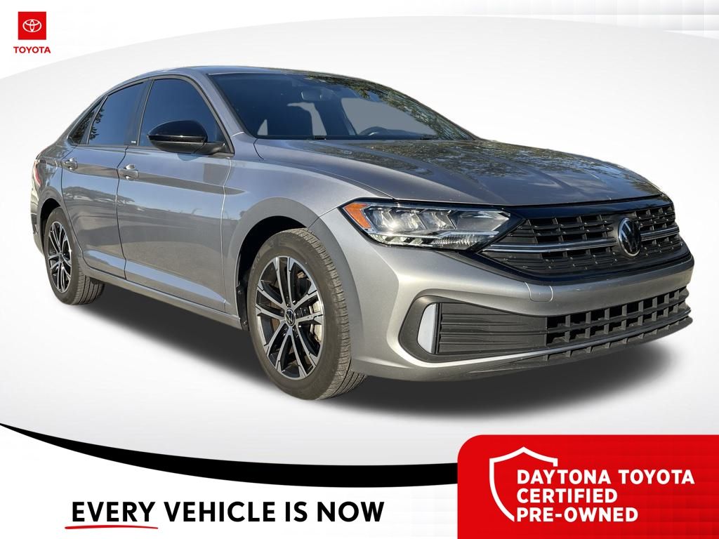 2024 Volkswagen Jetta Sport's photo