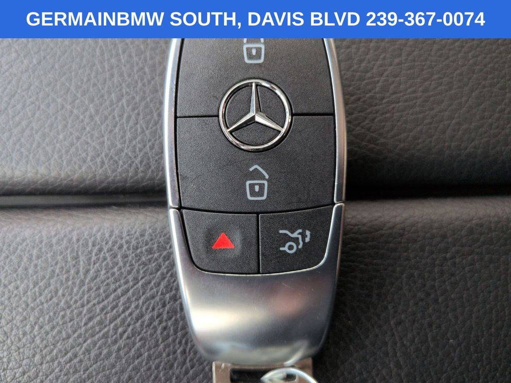 Used 2025 Black Mercedes-Benz GLS 450 image 31