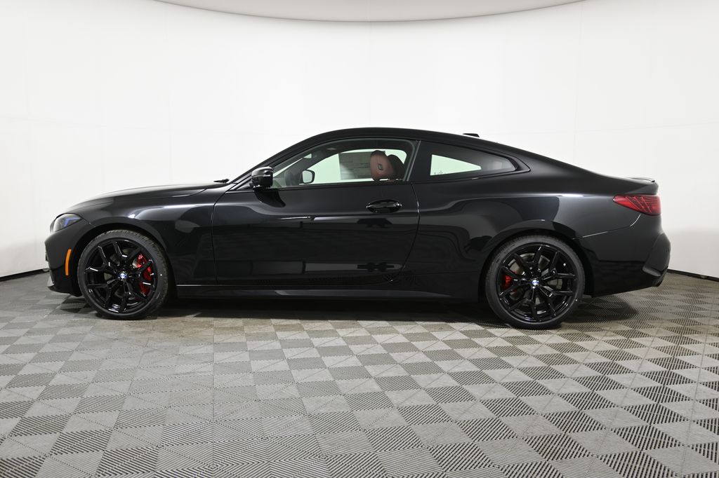 Thumbnail: 2026 BMW 4 Series - 2