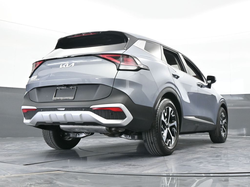 Used 2025 Everlasting Silver Kia EX image 62