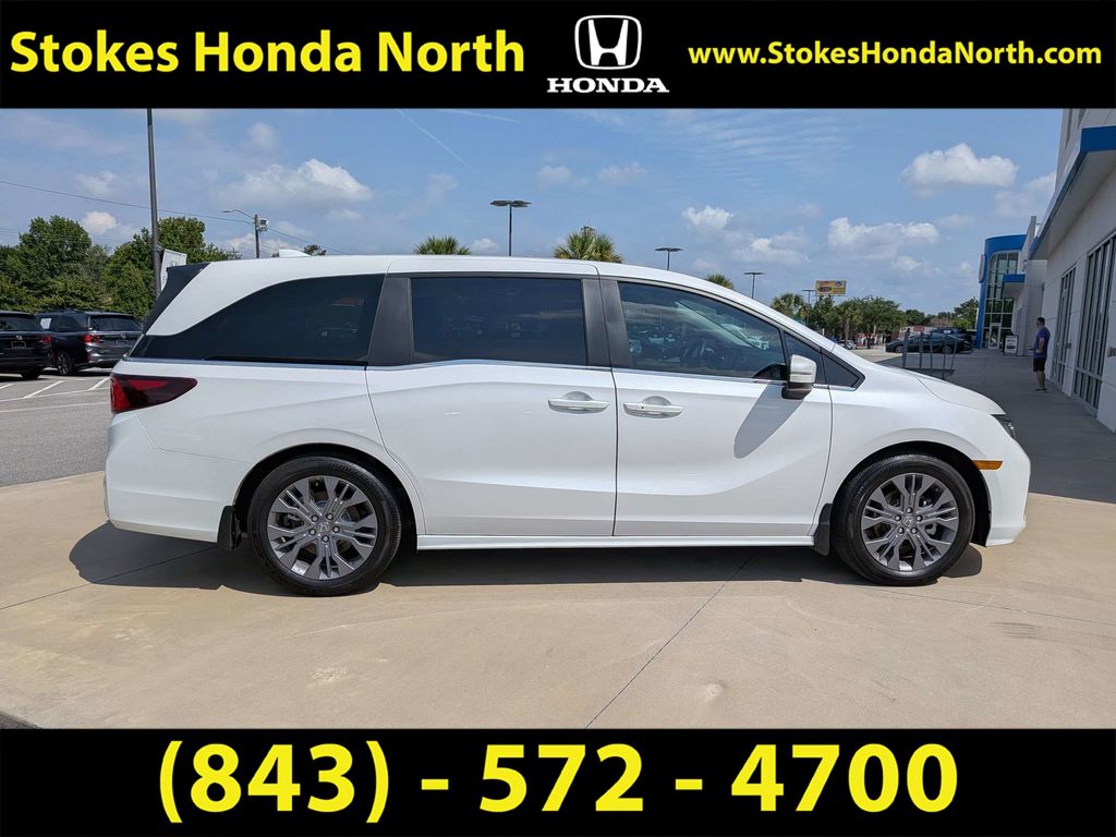 Used 2025 Honda Odyssey Van
