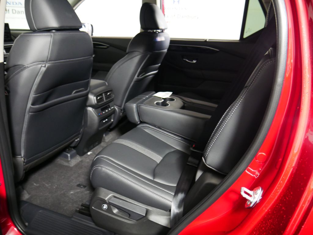 Thumbnail: 2026 Honda Pilot - 13