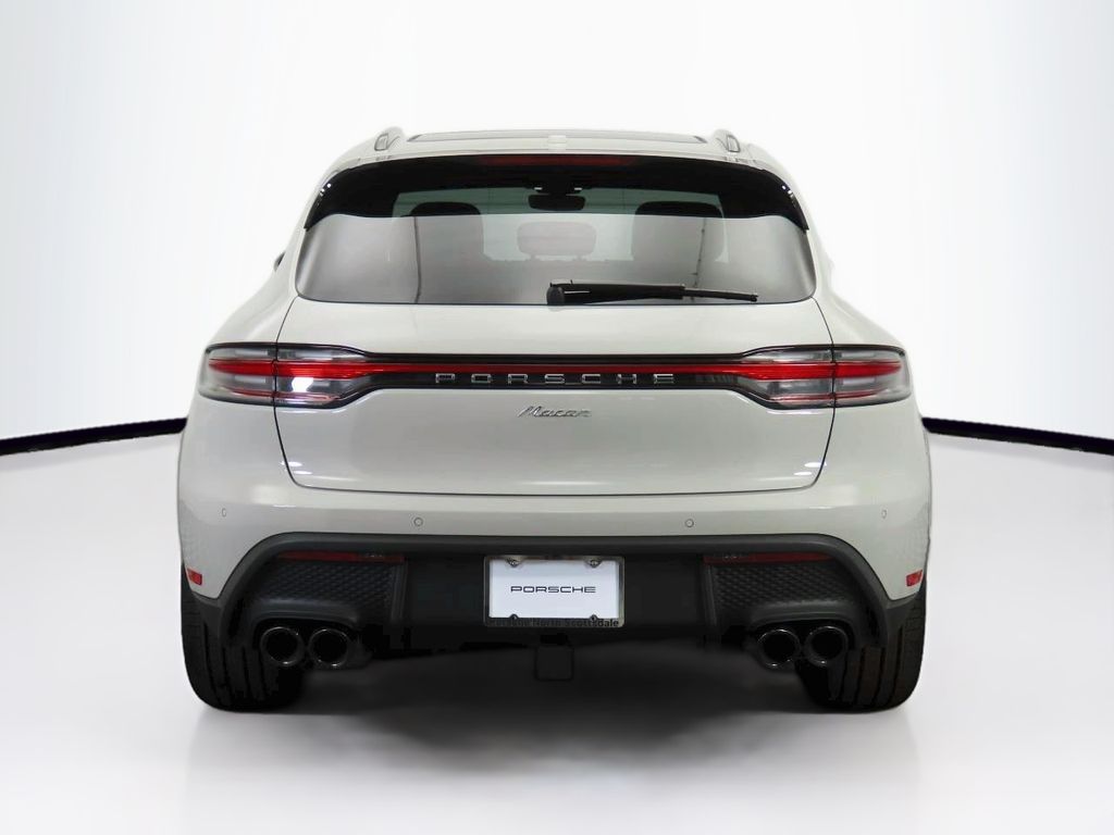 Thumbnail: 2025 Porsche Macan - 6