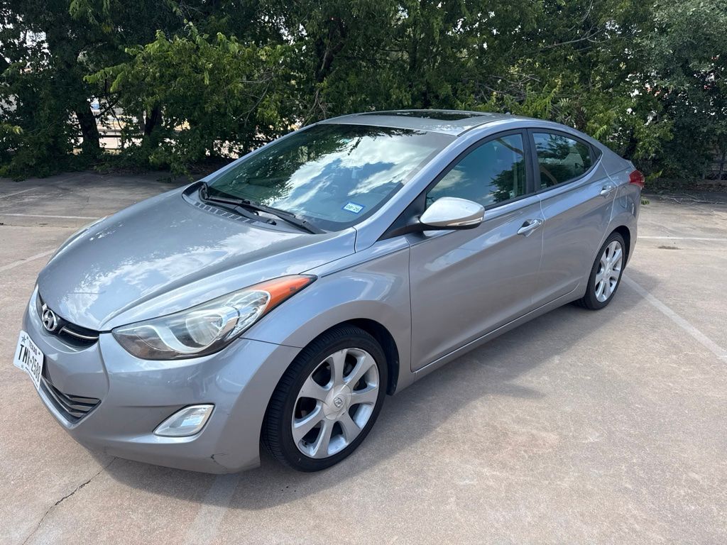 2012 Hyundai Elantra photo 1