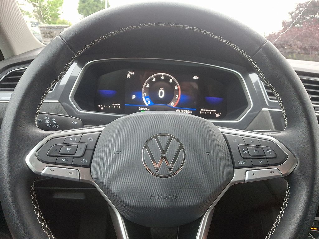 2023 Volkswagen Tiguan 2.0T 19