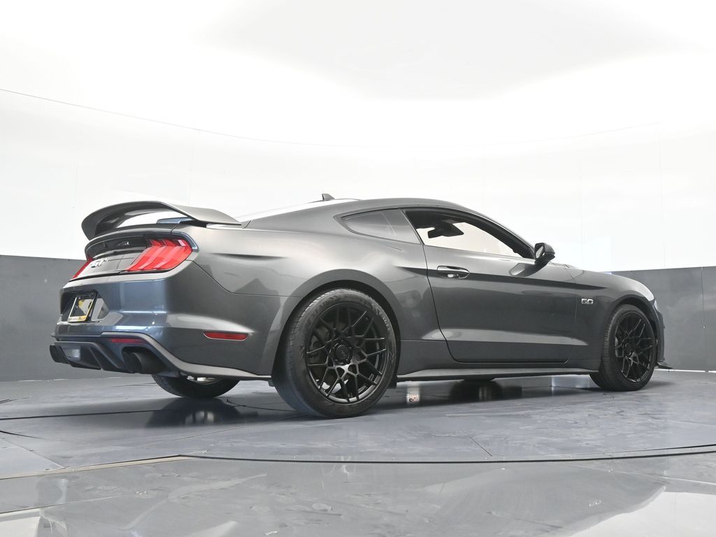 Used 2020 Magnetic Ford GT Premium image 48