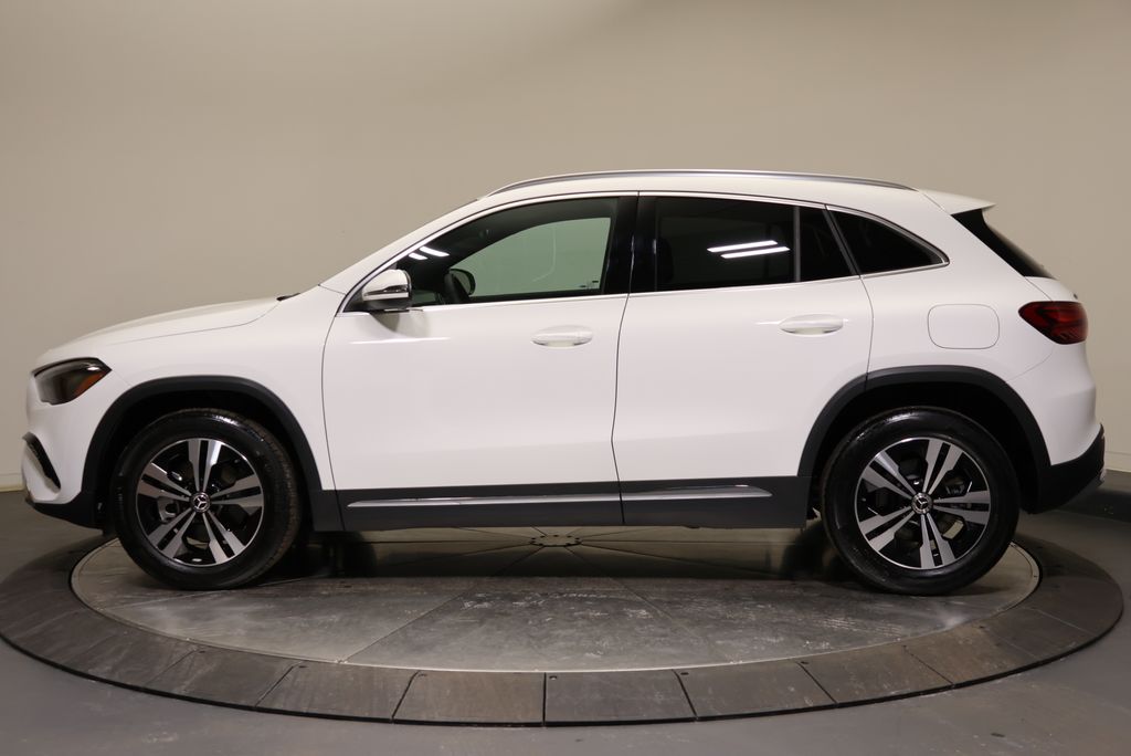 Thumbnail: 2026 Mercedes-Benz GLA - 4