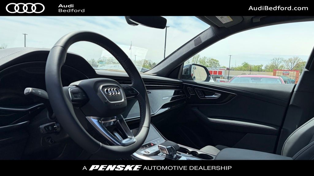 Thumbnail: 2026 Audi Q8 - 4