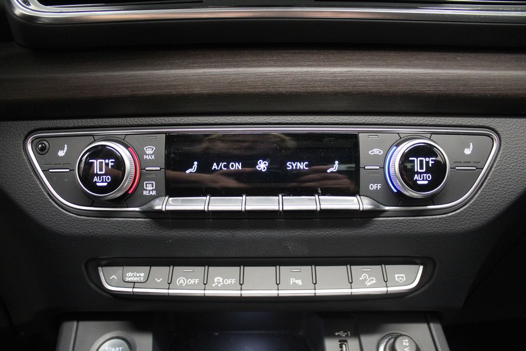 Thumbnail: 2023 Audi Q5 - 17