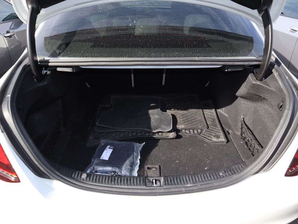 Thumbnail: 2019 Mercedes-Benz C-Class - 10