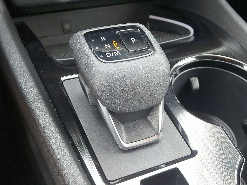 2024 Nissan Rogue SL 15