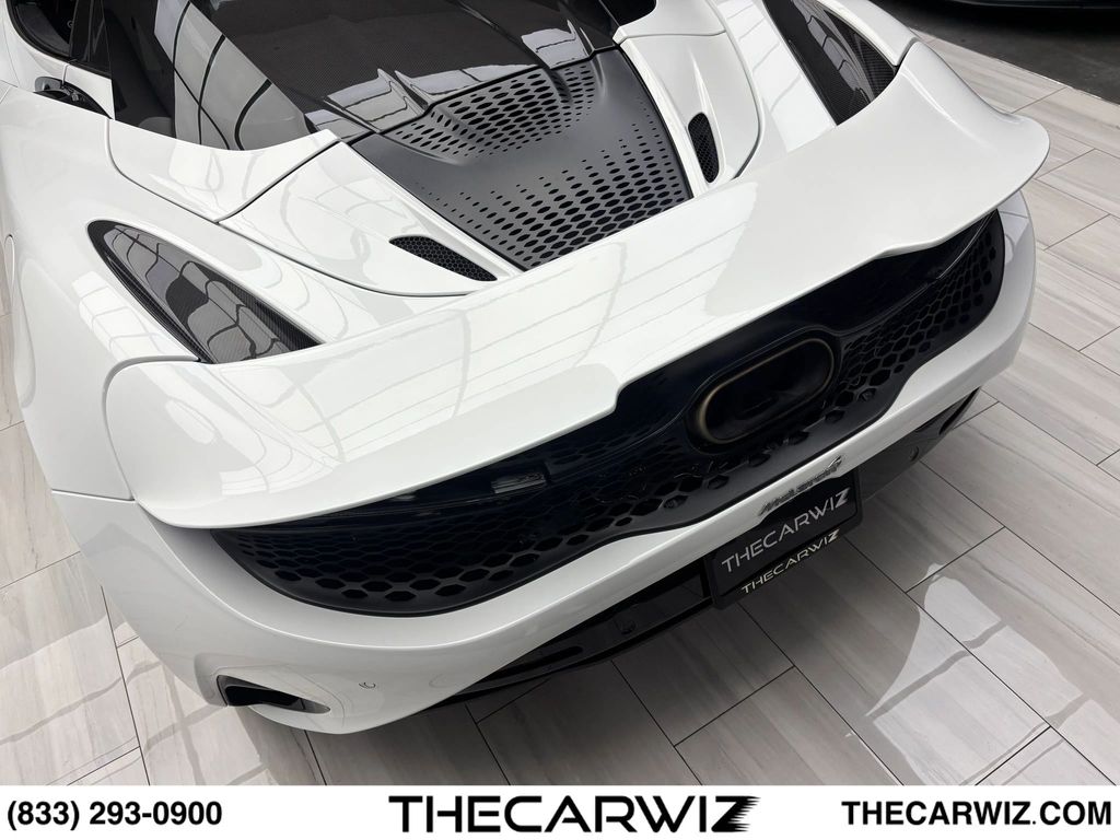 2024 McLaren 750S