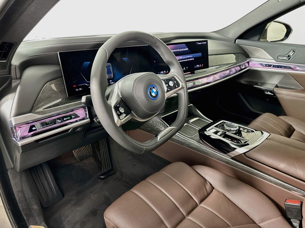 Thumbnail: 2024 BMW i7 - 9