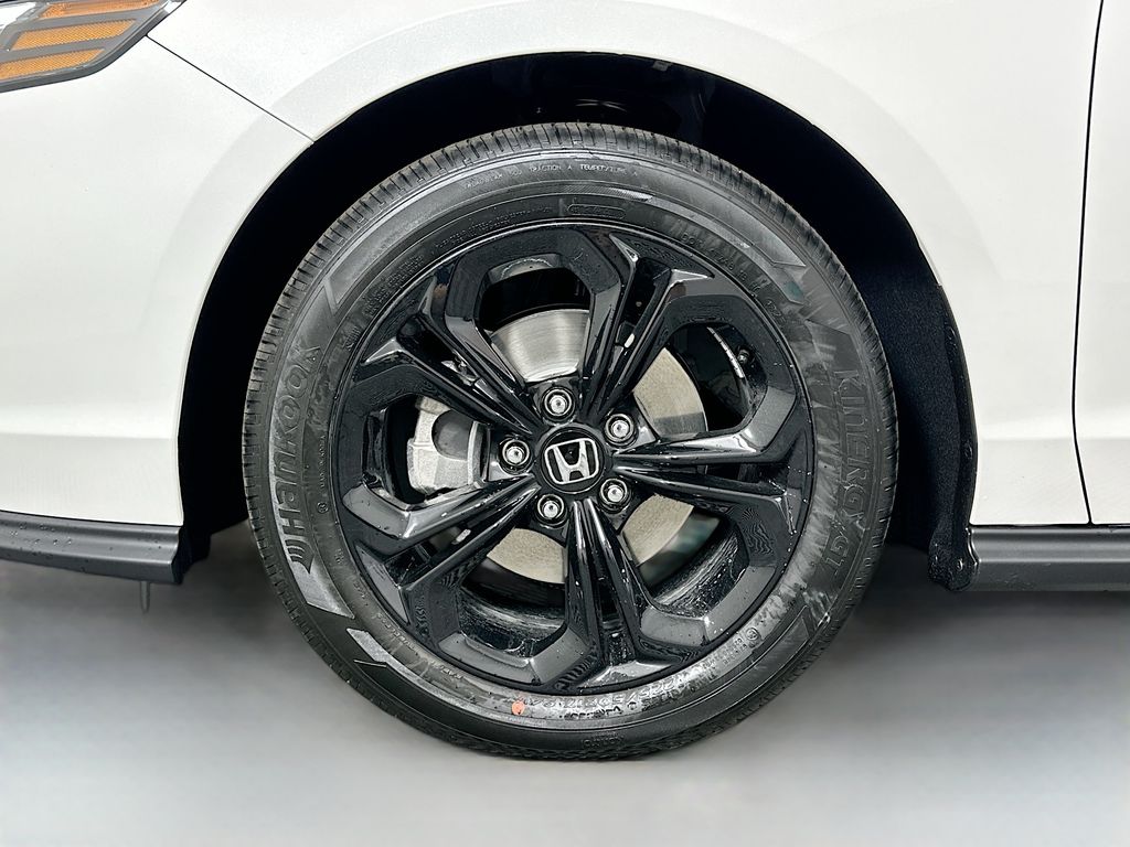 Thumbnail: 2025 Honda Accord - 22