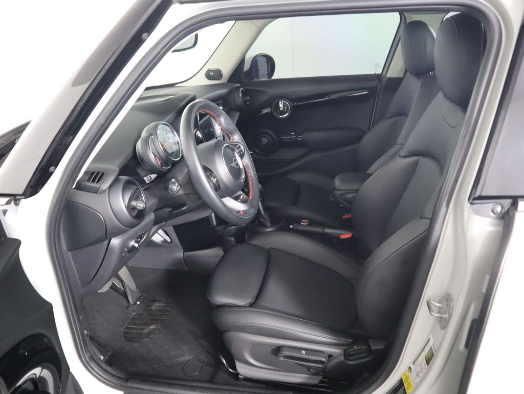 Thumbnail: 2019 MINI Cooper - 19