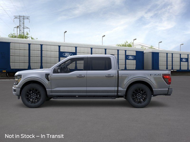 New 2026 Carbonized Gray Metallic Ford XLT image 3