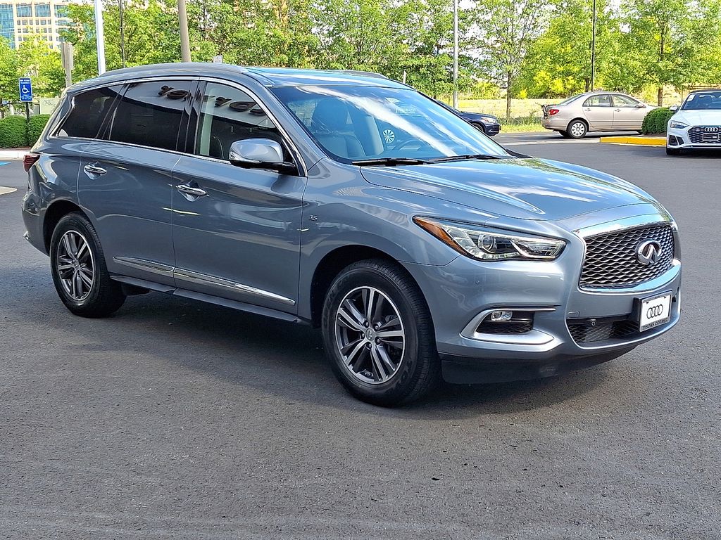 2016 INFINITI QX60 Base 3