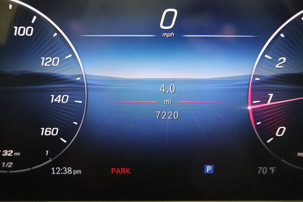 Thumbnail: 2025 Mercedes-Benz GLC - 17