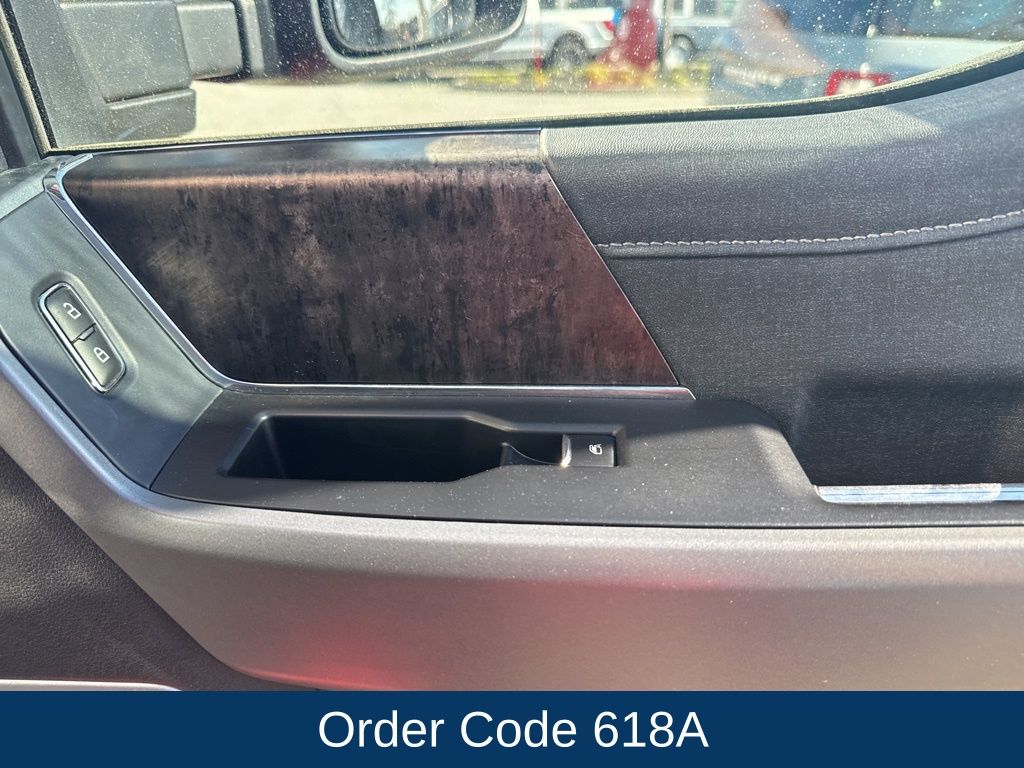 2023 Ford F-350 Super Duty LARIAT