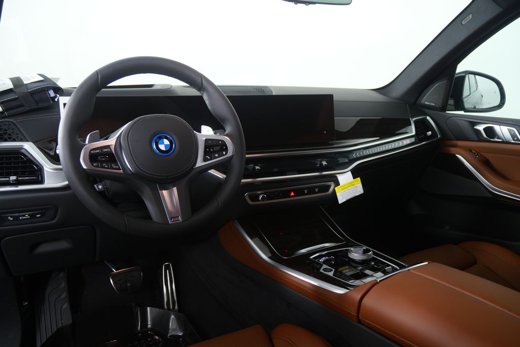 Thumbnail: 2026 BMW X5 - 18