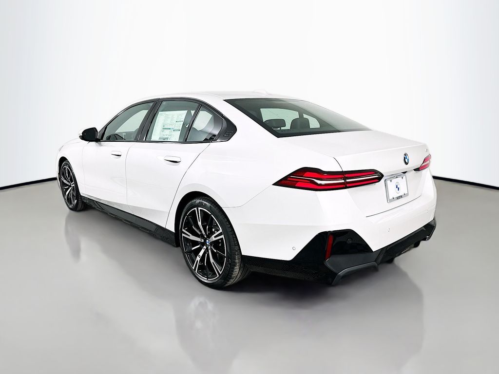 Thumbnail: 2026 BMW 5 Series - 7