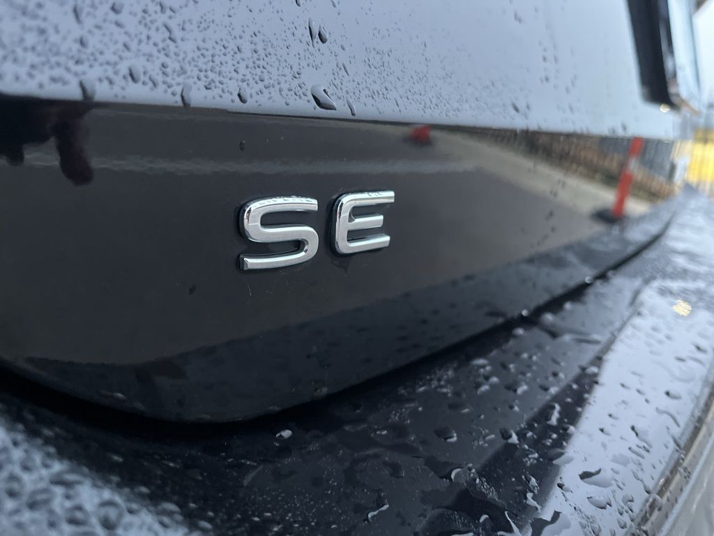 Thumbnail: 2024 Volkswagen Taos - 8