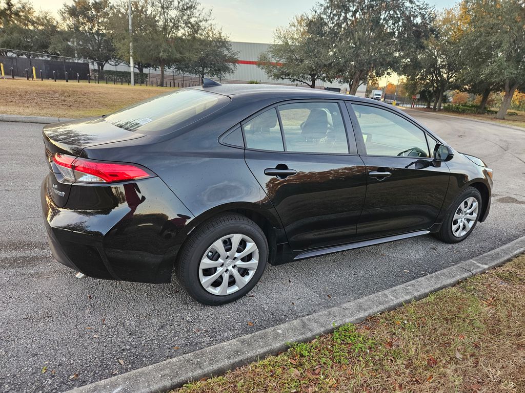 2024 Toyota Corolla LE 5