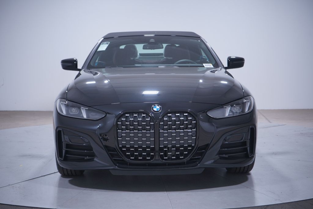 Thumbnail: 2026 BMW 4 Series - 4