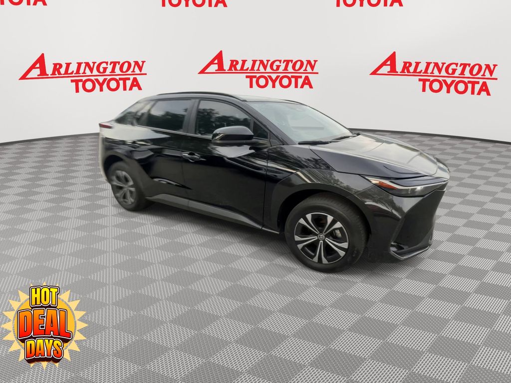 Used 2025 Toyota bZ4X XLE with VIN JTMAAAAA6SA072039 for sale in Jacksonville, FL