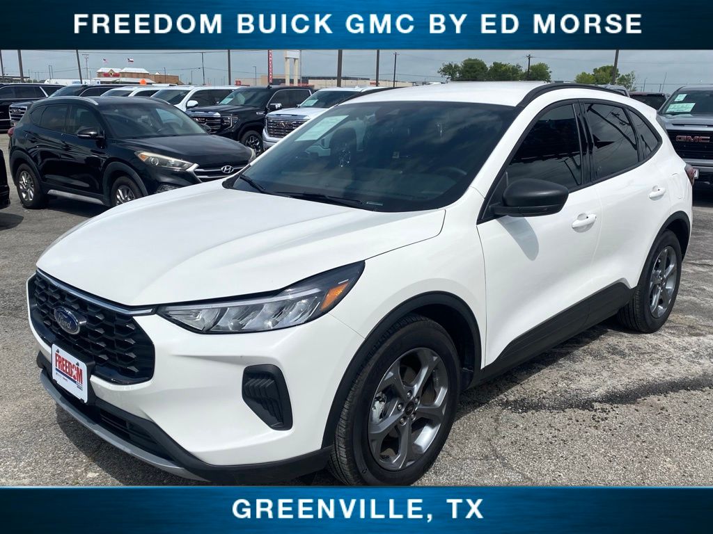 White Metallic 2026 Ford Escape SUV / Crossover Front-Wheel Drive 8-Speed Automatic