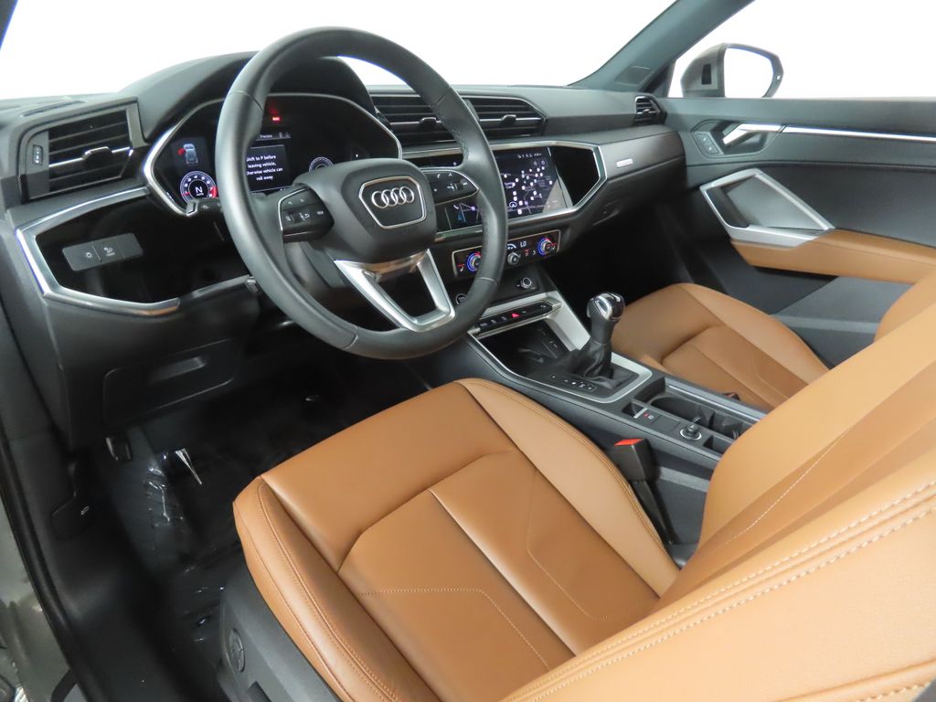 Thumbnail: 2025 Audi Q3 - 29