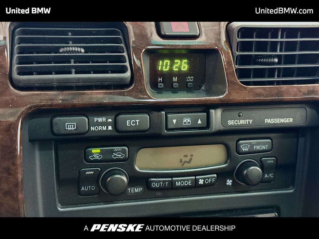 Thumbnail: 2002 Toyota 4Runner - 9