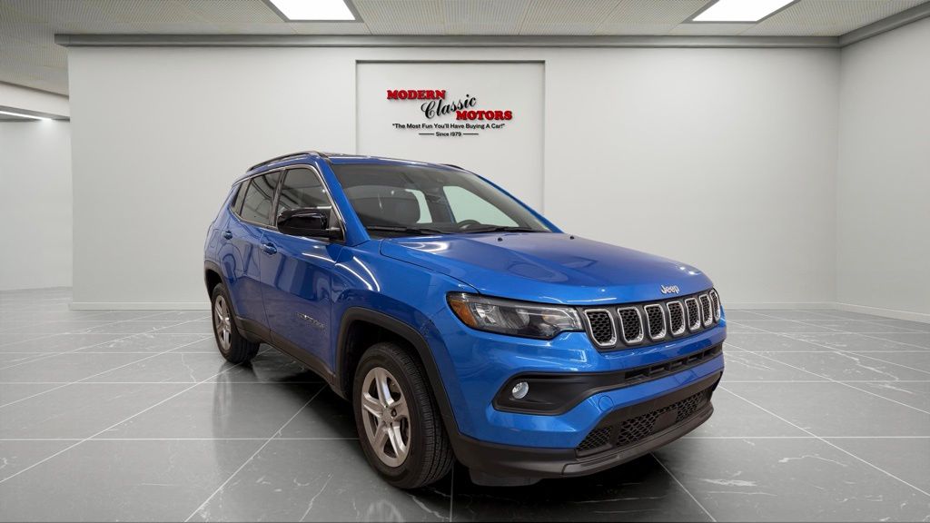 Laser Blue Pearlcoat 2023 Jeep Compass SUV / Crossover Four-Wheel Drive 8-Speed Automatic