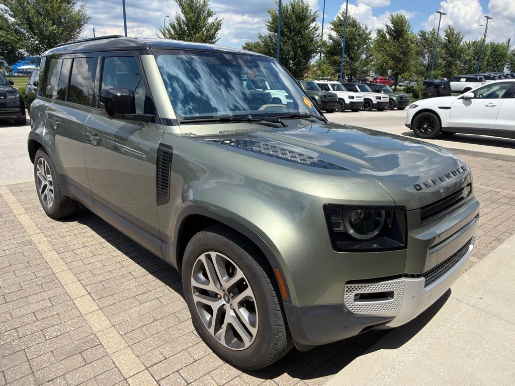 Certified Used 2020  Land Rover HSE image 4