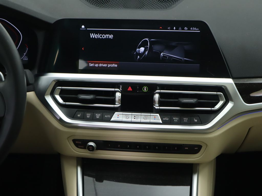 Thumbnail: 2022 BMW 3 Series - 14