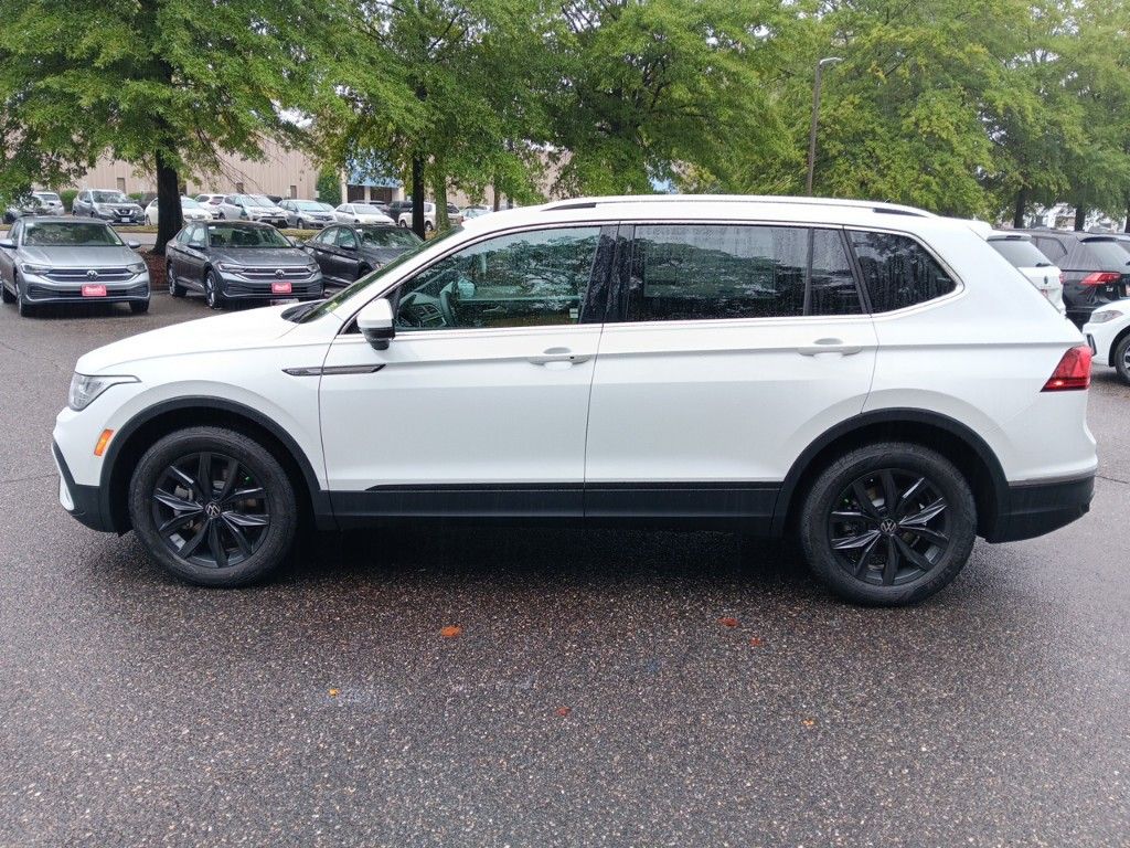 2024 Volkswagen Tiguan 2.0T SE 2