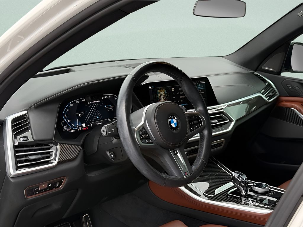 Used 2022 White BMW M50i image 10