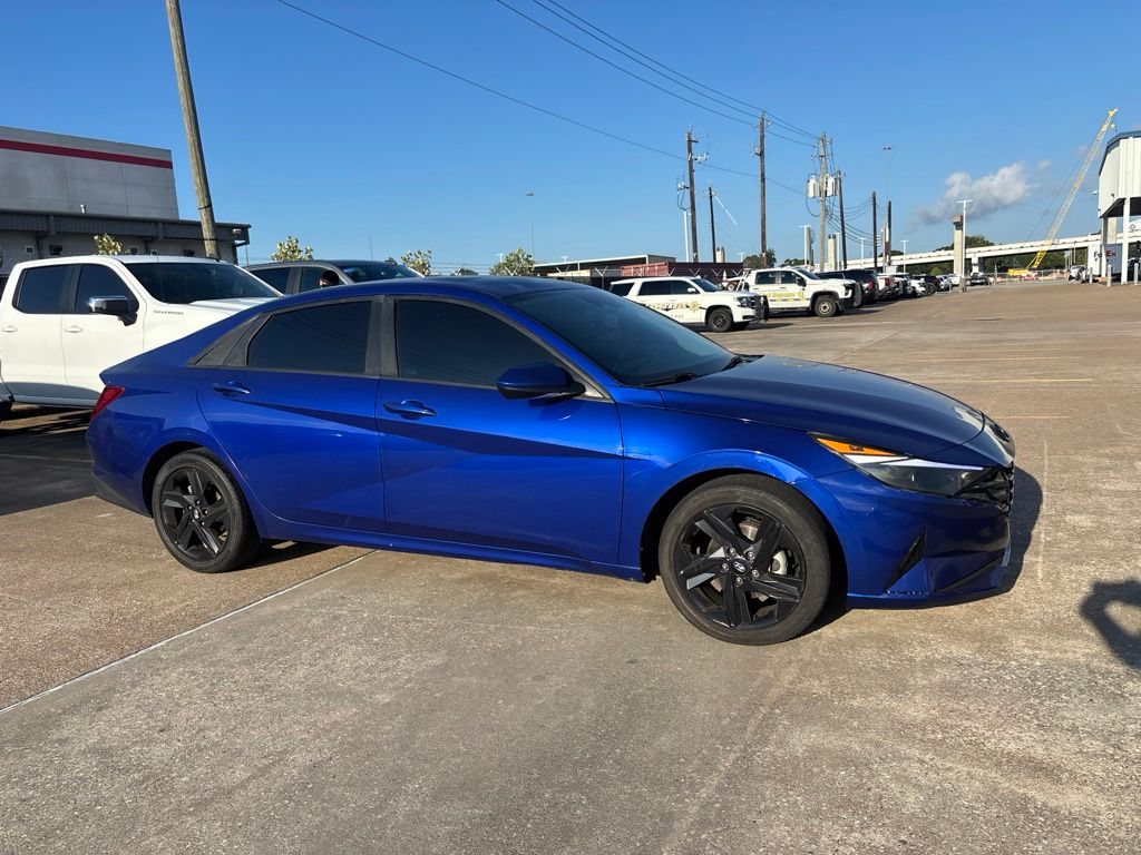 2023 Hyundai Elantra SEL Blue at DeMontrond Auto Country